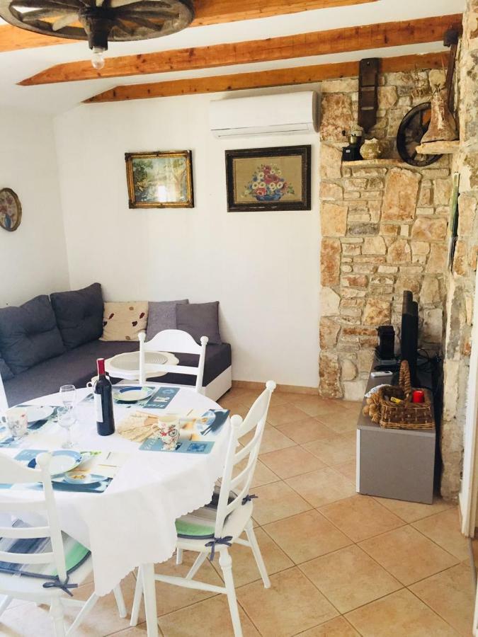 Apartment Josipa Premantura Kültér fotó